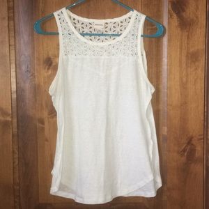 S/P white, patterned cut-out tank